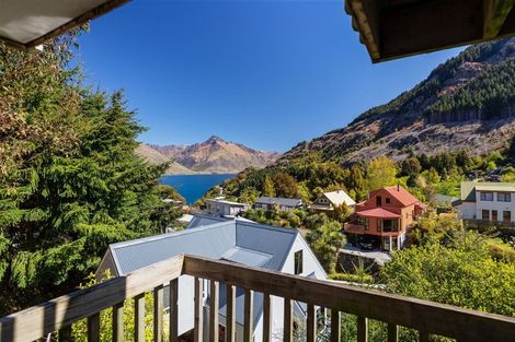 Photo of property in 18b Mackinnon Terrace, Sunshine Bay, Queenstown, 9300