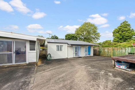 Photo of property in 53 Beaubank Road, Kelston, Auckland, 0602