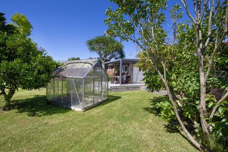 Photo of property in 28 Bright Crescent, Maraenui, Napier, 4110