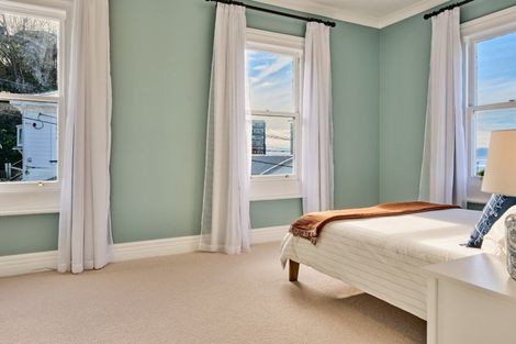 Photo of property in 25 Newman Terrace, Thorndon, Wellington, 6011