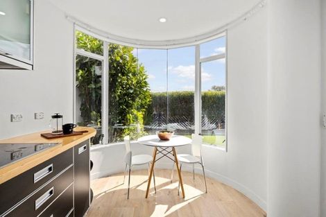 Photo of property in 18-27 Lawson Place, Mount Victoria, Wellington, 6011