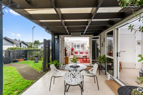 Photo of property in 20 Bridgewater Way, Pyes Pa, Tauranga, 3112