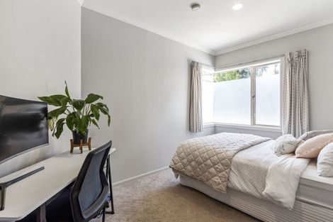 Photo of property in 12 Regent Drive, Paraparaumu Beach, Paraparaumu, 5032