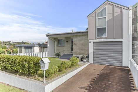Photo of property in 1 La Salle Drive, Westown, New Plymouth, 4310