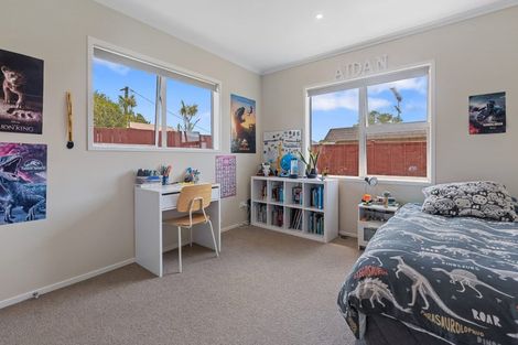 Photo of property in 13a Marina Road, Torbay, Auckland, 0630