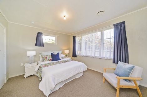 Photo of property in 27 Duff Crescent, Highbury, Palmerston North, 4412