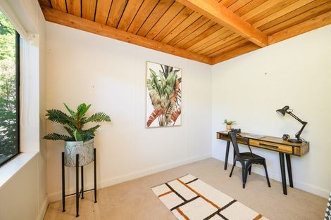 Photo of property in 6 Lincoln Street, Ashhurst, 4810