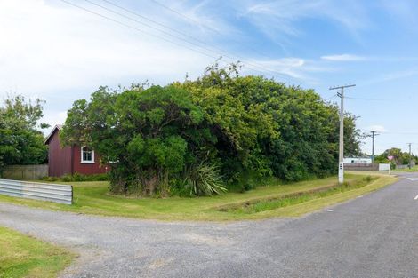 Photo of property in 21 Shortt Street, Foxton Beach, Foxton, 4815