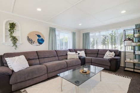 Photo of property in 24 Lee Street, Castlecliff, Whanganui, 4501