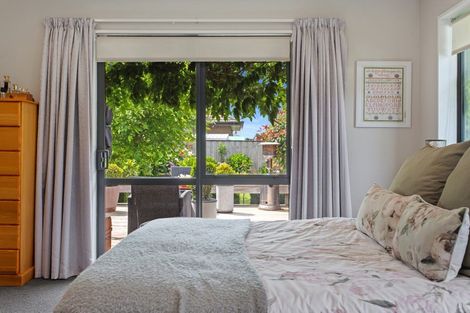 Photo of property in 75 Willowside Place, Amberley, 7410