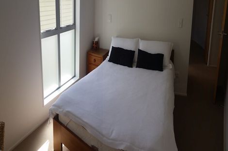 Photo of property in 3/16 Oriental Terrace, Oriental Bay, Wellington, 6011