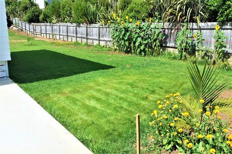 Photo of property in 9 Meenas Place, Cable Bay, 0420