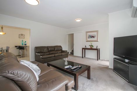 Photo of property in 52 Weatherly Road, Torbay, Auckland, 0630