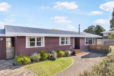Photo of property in 52b Tirimoana Road, Te Atatu South, Auckland, 0602