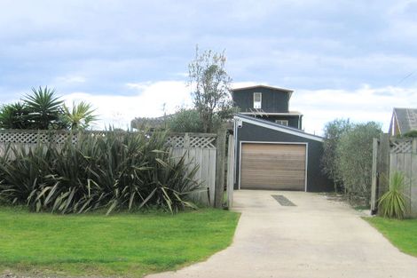 Photo of property in 226 Beverley Terrace, Whangamata, 3620