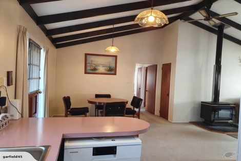 Photo of property in 28 Charles Street, Carterton, 5713