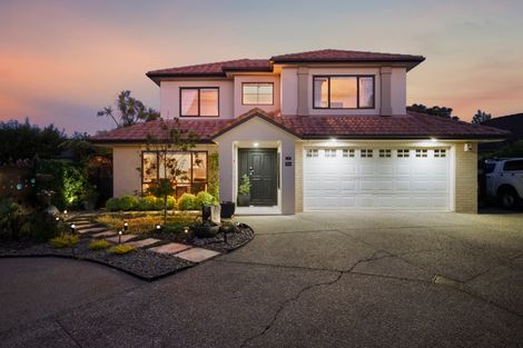 Photo of property in 20 Heyington Way, East Tamaki Heights, Auckland, 2016