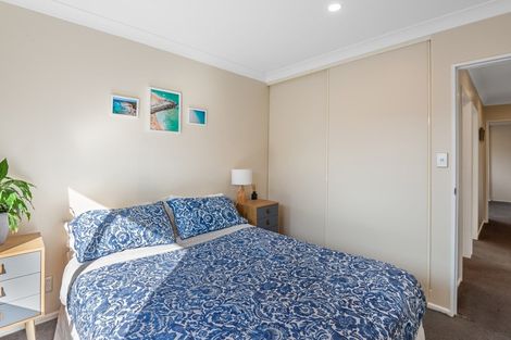 Photo of property in 15 Hideaway Gate, Parklands, Christchurch, 8083