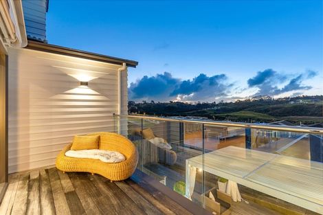 Photo of property in 19 Turutu Place, Long Bay, Auckland, 0630