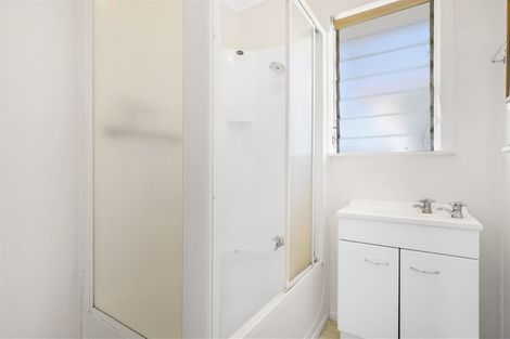 Photo of property in 116 St Georges Road, Avondale, Auckland, 0600