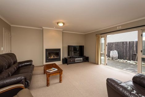 Photo of property in 51 Putake Drive, Parklands, Christchurch, 8083