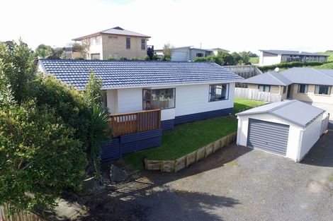 Photo of property in 3 Sunshine Rise, Raglan, 3225