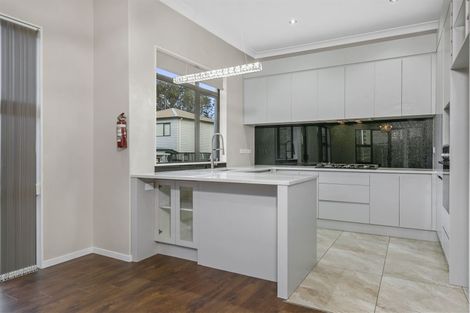 Photo of property in 26a Oriana Avenue, Lynfield, Auckland, 1042