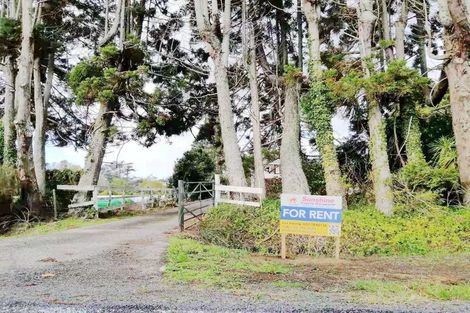 Photo of property in 244 Boord Crescent, Kumeu, 0891