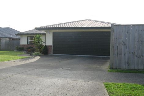Photo of property in 105 Summerhill Drive, Fitzherbert, Palmerston North, 4410