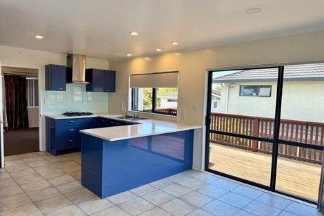 Photo of property in 24a Reeves Road, Pakuranga, Auckland, 2010