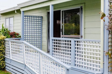 Photo of property in 2 Sunnyside Road, Nawton, Hamilton, 3200