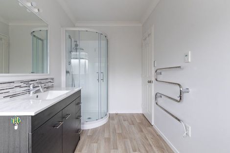 Photo of property in 33 Cate Road, Rototuna North, Hamilton, 3210