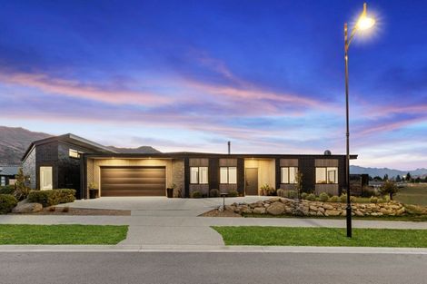 Photo of property in 35 Campbell Road, Wanaka, 9305