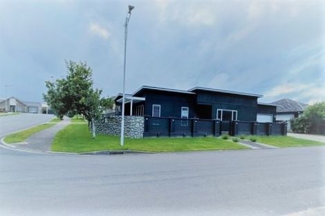 Photo of property in 1 Fender Close, Pyes Pa, Tauranga, 3112