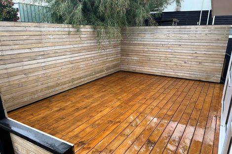 Photo of property in 38 Lilburn Crescent, Massey, Auckland, 0614