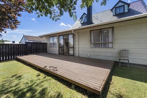 Photo of property in 48 Chaucer Street, Leamington, Cambridge, 3432