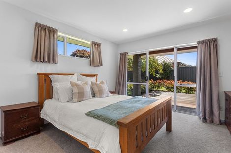 Photo of property in 14 Pearce Place, Kaiapoi, 7630