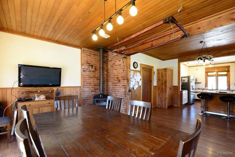 Photo of property in 19 Mount John Road, Waimate, 7977