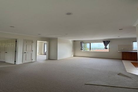 Photo of property in 12 Mangerton Lane, East Tamaki Heights, Auckland, 2016