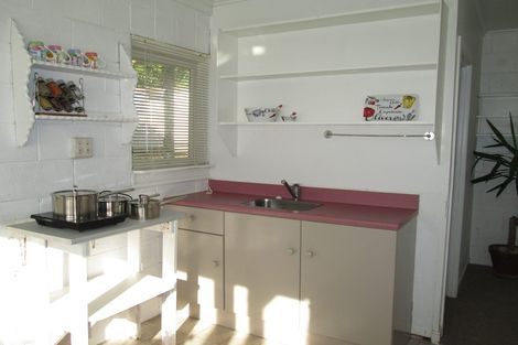 Photo of property in 53 Holland Road, Hillcrest, Auckland, 0627