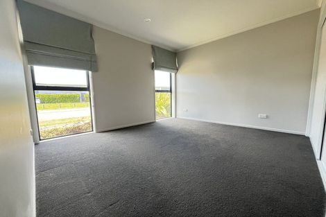 Photo of property in 34 William Dawson Crescent, Wigram, Christchurch, 8025