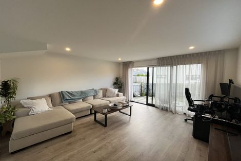 Photo of property in 1/12 Enderby Drive, Te Atatu Peninsula, Auckland, 0610