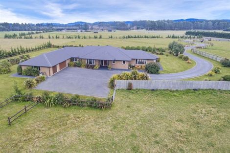 Photo of property in 175 Pattersons Road, Swannanoa, Rangiora, 7475