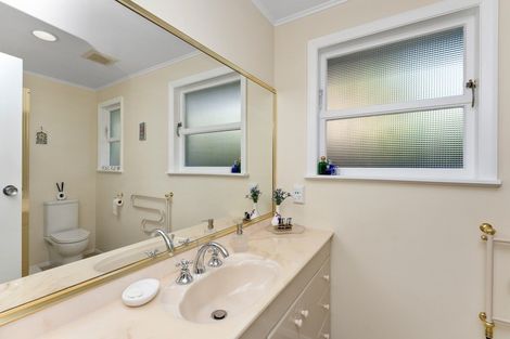 Photo of property in 5 Leybourne Avenue, Waikanae, 5036