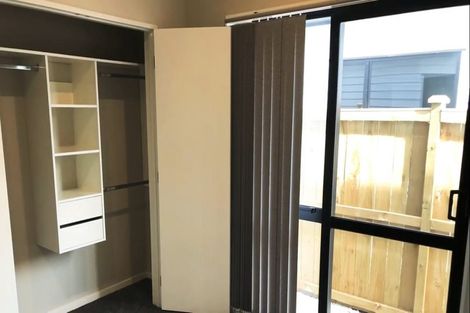 Photo of property in 1 Sapwood Crescent, Takanini, 2110