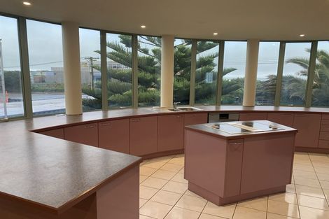 Photo of property in 191 Marine Parade, New Brighton, Christchurch, 8083