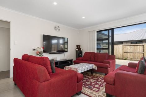 Photo of property in 18 Monilia Way, Papamoa Beach, Papamoa, 3118