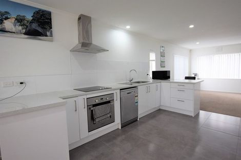 Photo of property in 1/67a Metcalfe Road, Ranui, Auckland, 0612