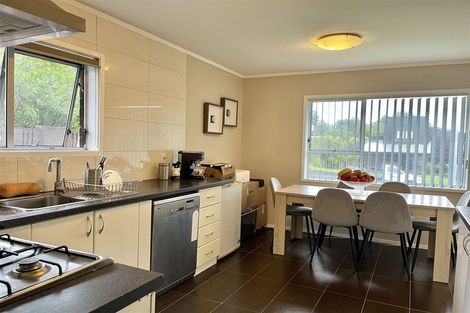 Photo of property in 9 Alaunia Place, Lynfield, Auckland, 1042