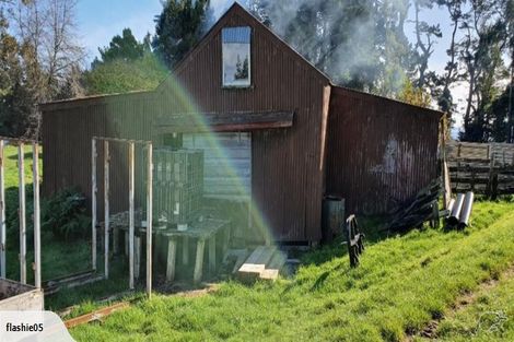 Photo of property in 1875 Kanakanaia Road, Whatatutu, Te Karaka, 4091